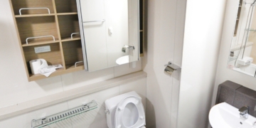 Jak naprawić cieknącą spłuczkę w kompakcie WC